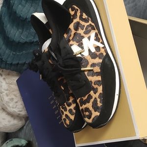 Michael kors sneakers brand new leopard print